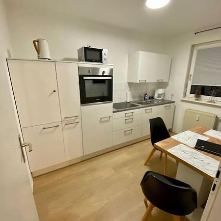 Stilvolle Ferienwohnung Mit Stellplatz Wlan Free Netflix Naehe Bahnhof Цвиккау Экстерьер фото